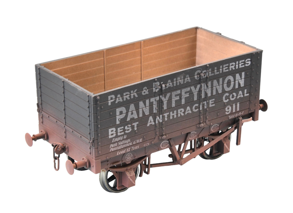 7 Plank 9 W/B Three Door Pantyffynon 911 WEATHERED