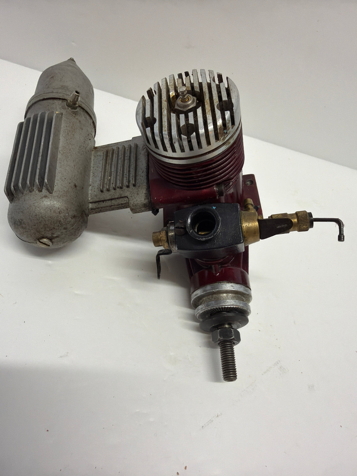 Second Hand Aircraft Engine 2-stroke Irvine 40 With Silencer (Box 62)