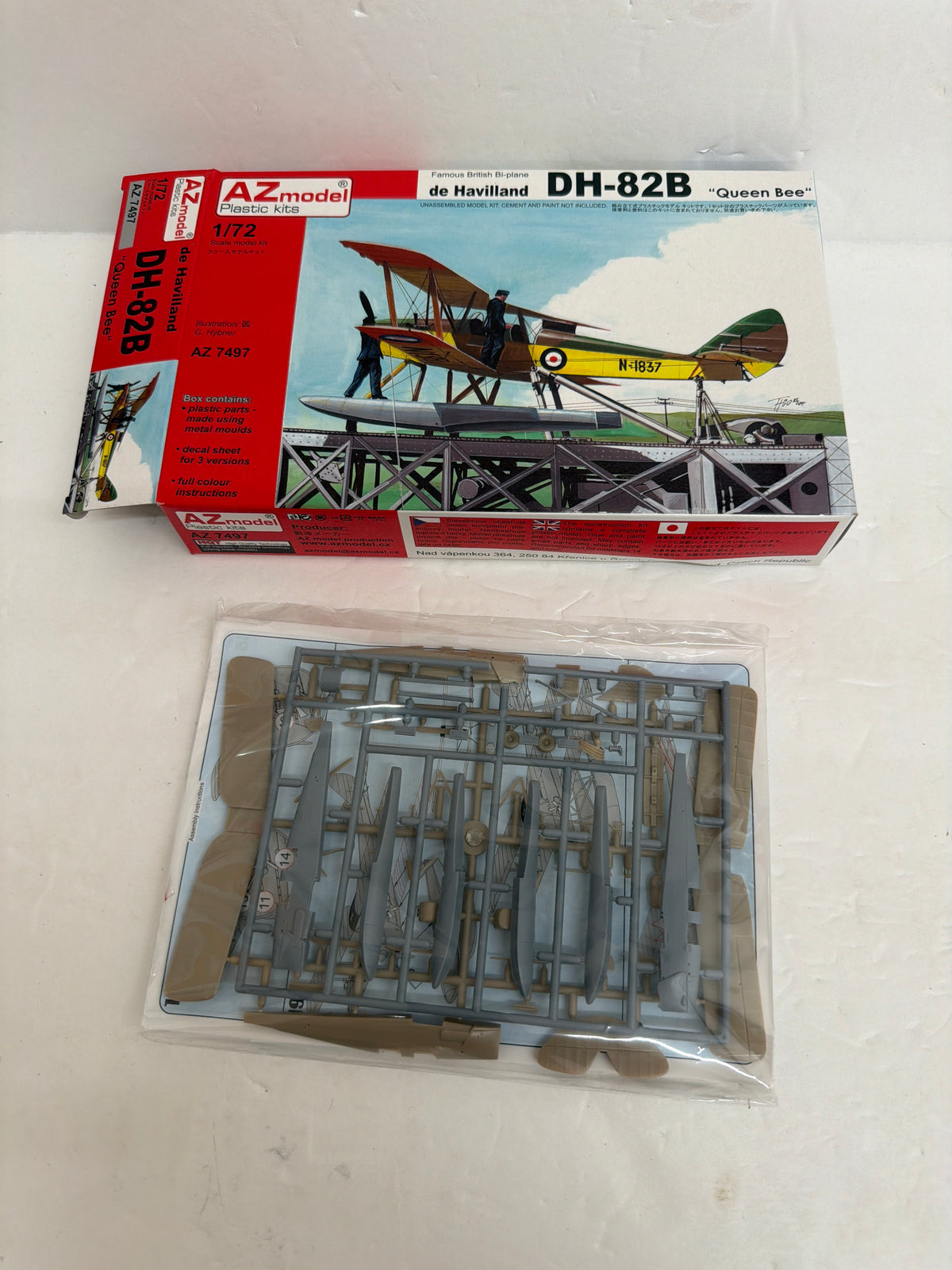 AZ Model Plastic Model kit de Havilland DH.82B Queen Bee — 1:72