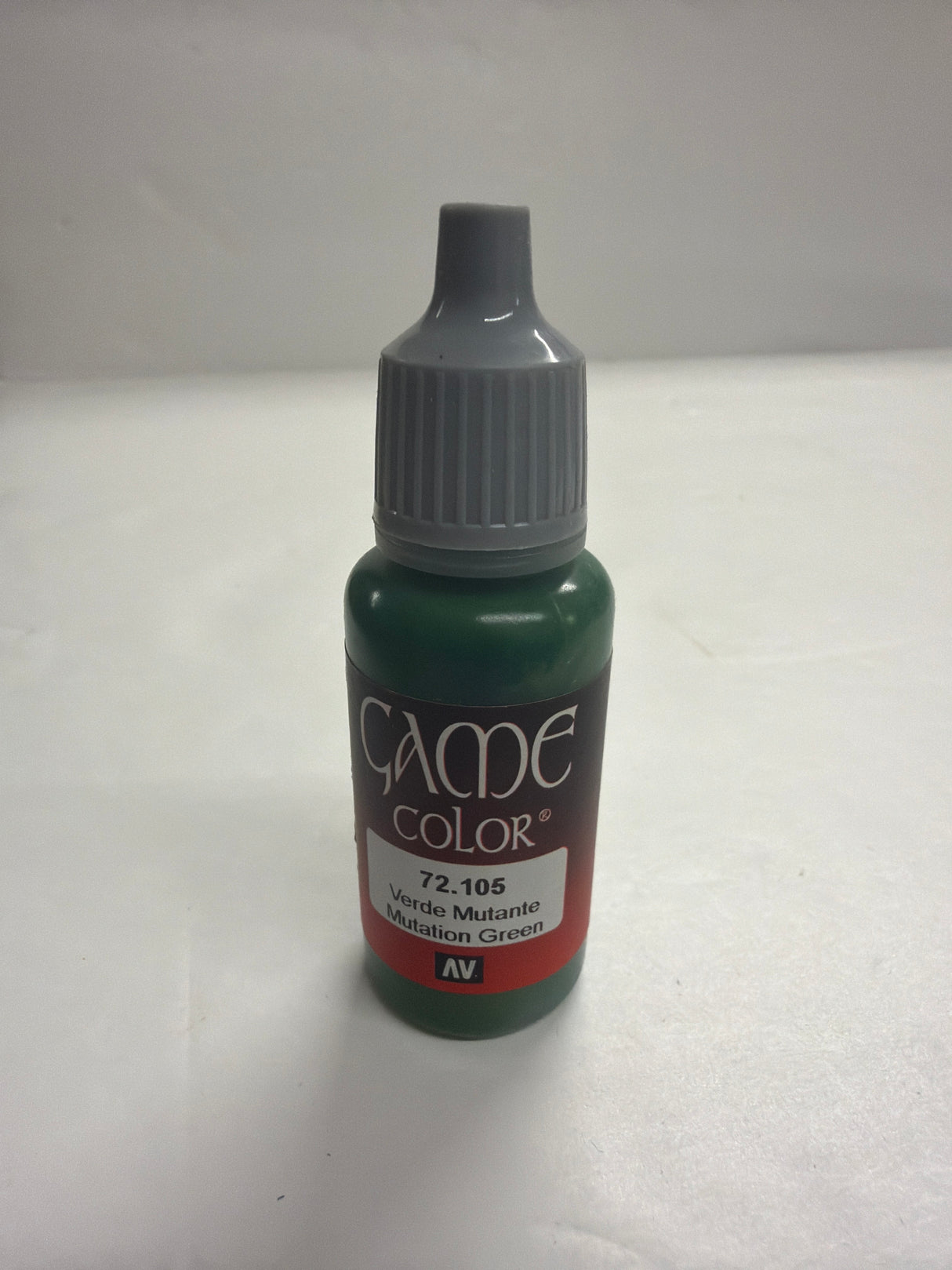 AV Acrylicos Vallejo Acrylic Paint Brush on Mutation Green 72.105