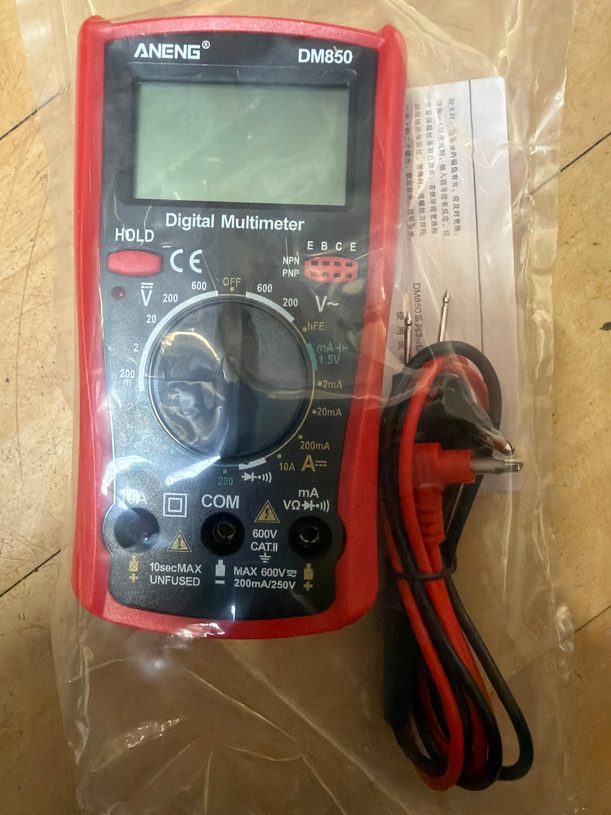 DIGITAL MULTIMETER Red WITH AUDIBLE CONTINUITY TEST DM850