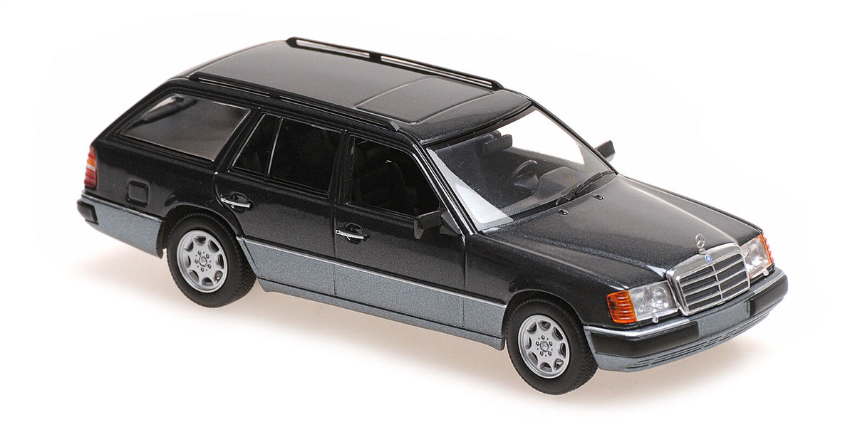 Maxichamps Die Cast Collectables - 1:43 1990 Mercedes-Benz 300 TE (S124) - Black Metallic