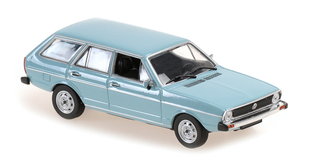 Maxichamps Die Cast Collectables - 1:43 1975 Volkswagen Passat Variant - Blue
