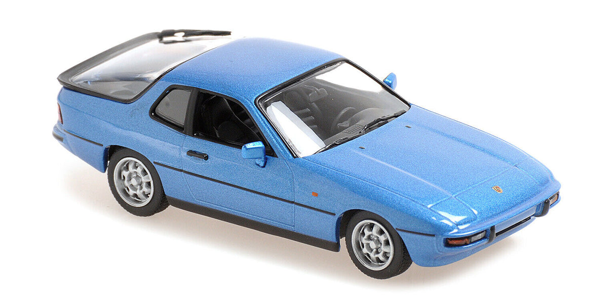 Maxichamps Die Cast Collectables - 1:43 1984 Porsche 924 - Blue Metallic