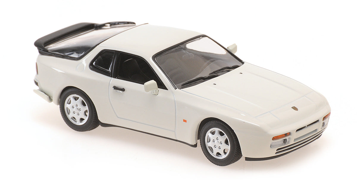 Maxichamps Die Cast Collectables - 1:43 1989 Porsche 944 S - White