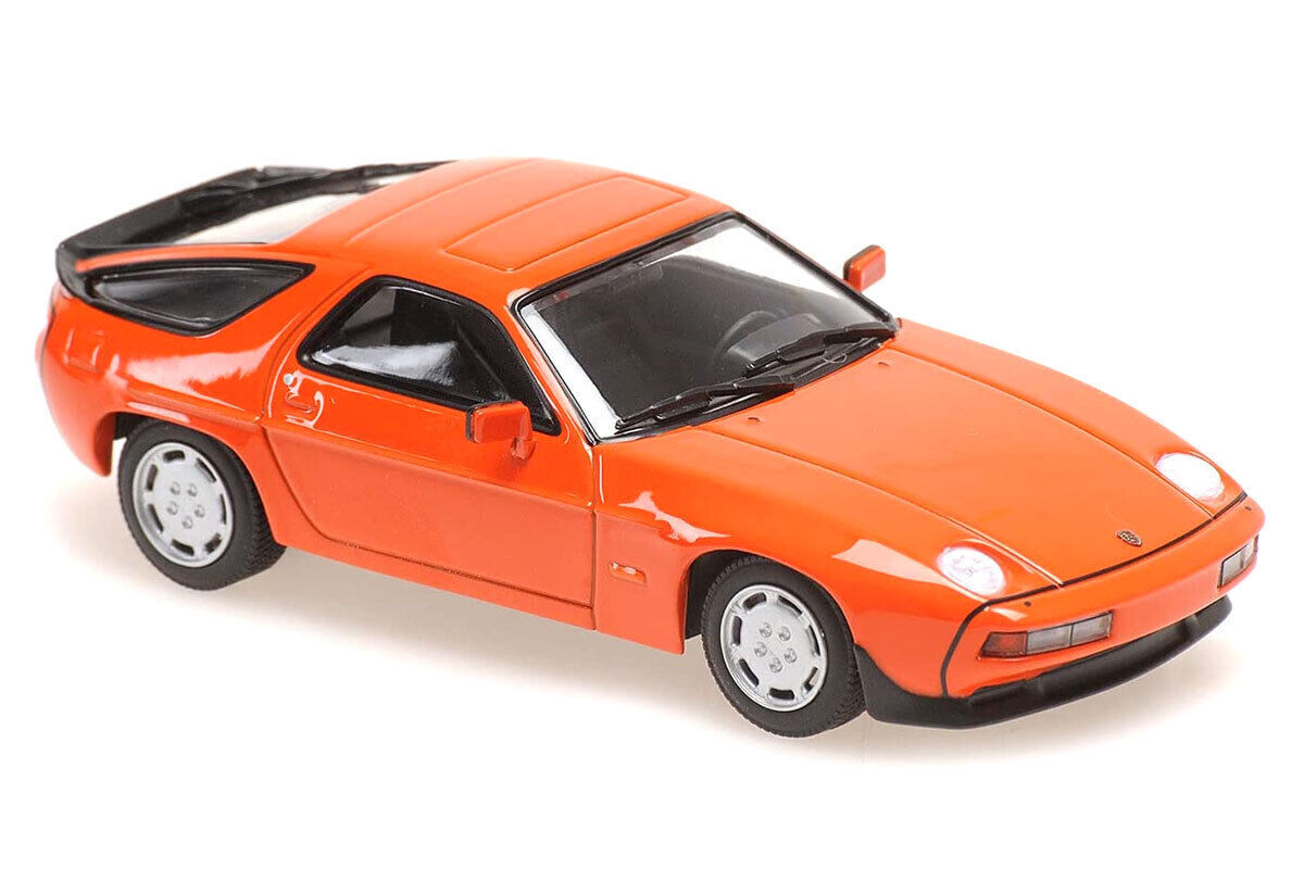 Maxichamps Die Cast Collectables - 1:43 1979 Porsche 928 S - Orange