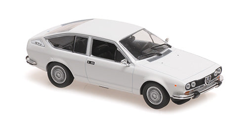 Maxichamps Die Cast Collectables - 1:43 1976 Alfa Romeo Alfetta GTV - White