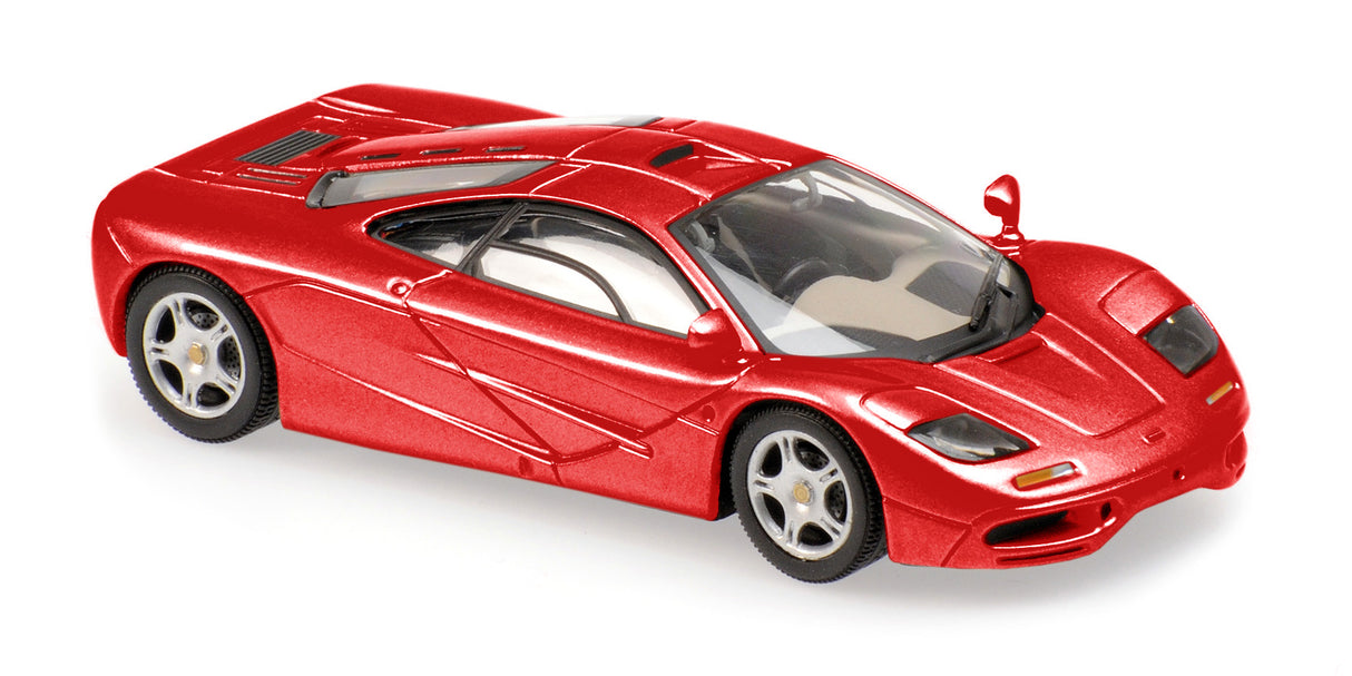 Maxichamps Die Cast Collectables - 1:43 1993 McLaren F1 Road Car - Red