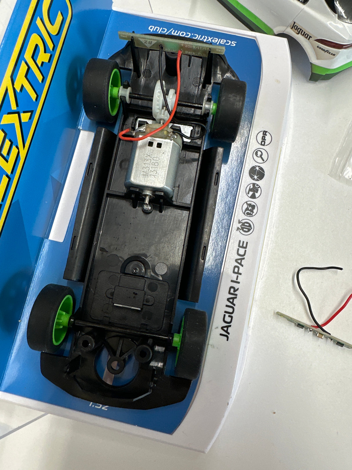 SCALEXTRIC JAGUAR I-PACE GROUP 44 HERITAGE LIVERY C4064 Parts missing For Parts