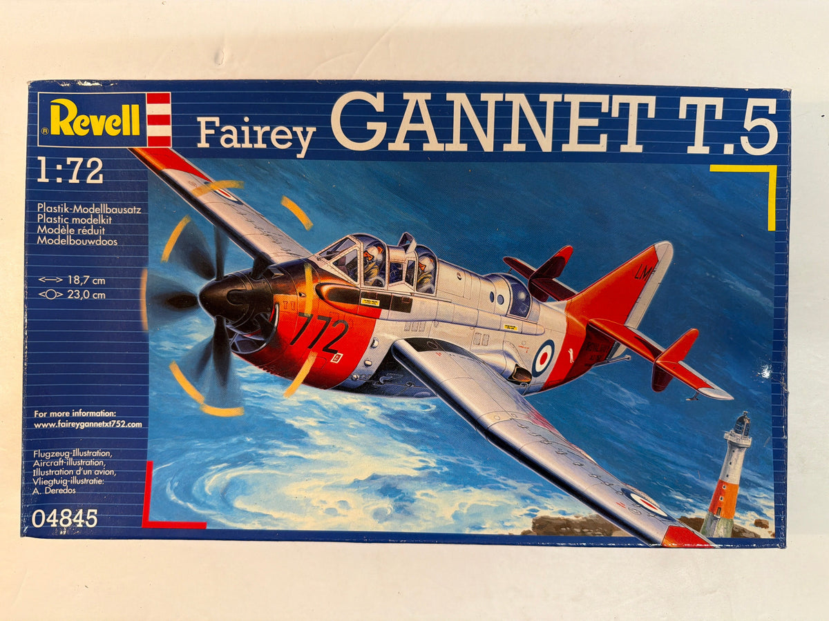 Revell Plastic aircraft kit Fairy Gannet t.5 1:72 04845 Opened but complete