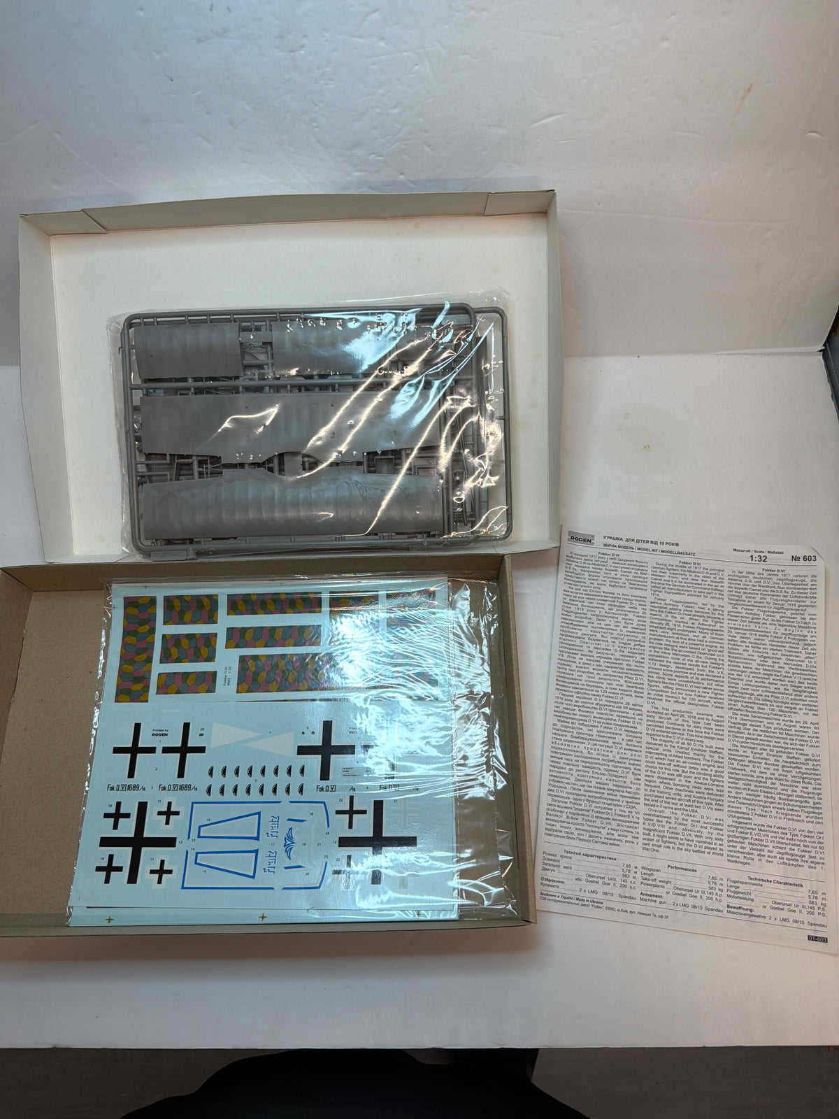 Roden Plastic Model Kit Roden Fokker D.VI — 1:32
