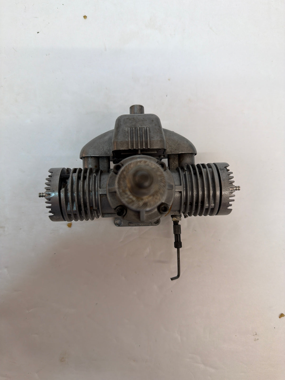 G-Mark .30 Twin is a 0.3019 cu in cool silencer Second Hand