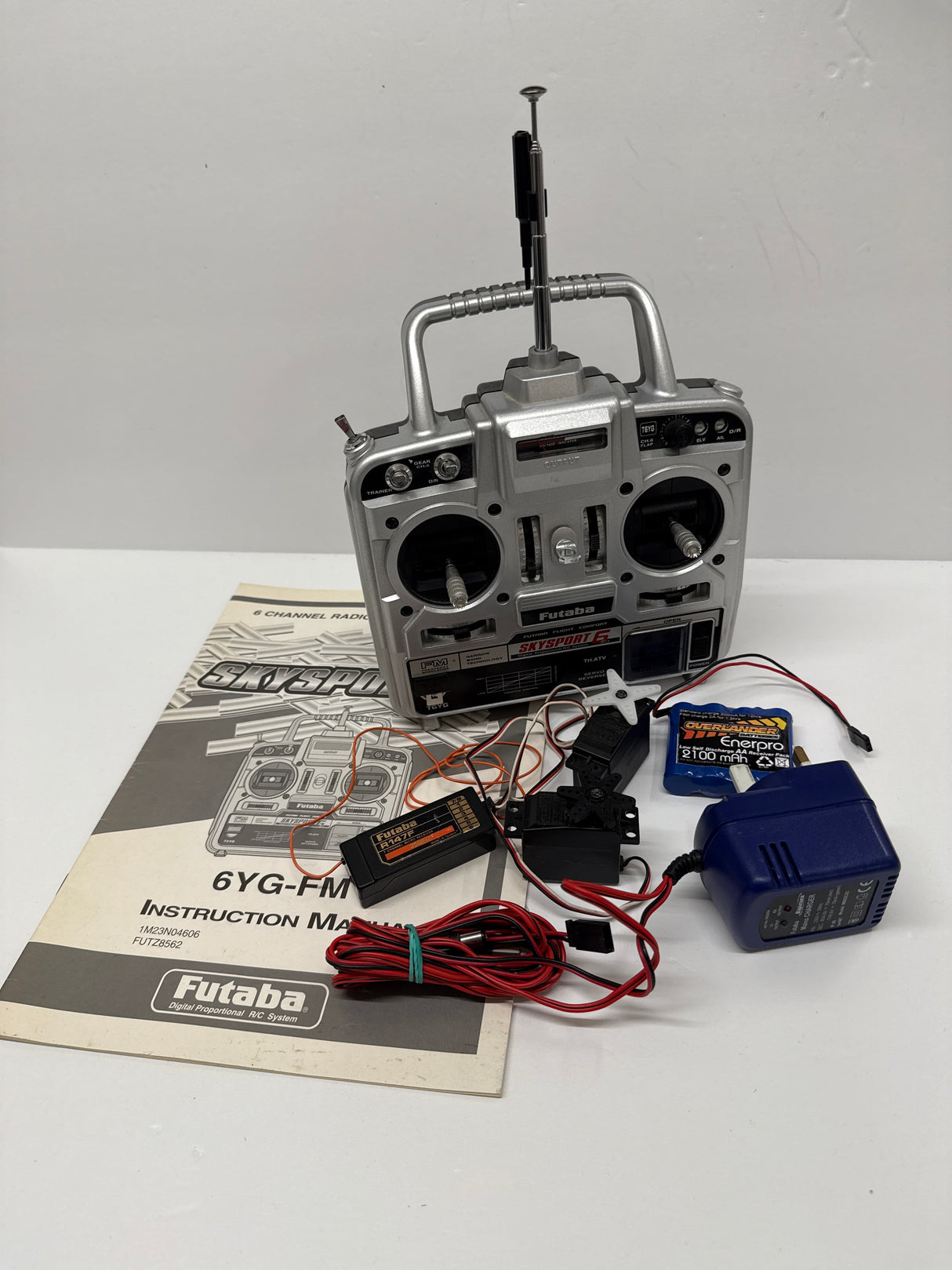 Futaba 35mhz Skysport  6 Transmitter with R147F Receiver  - SECOND HAND