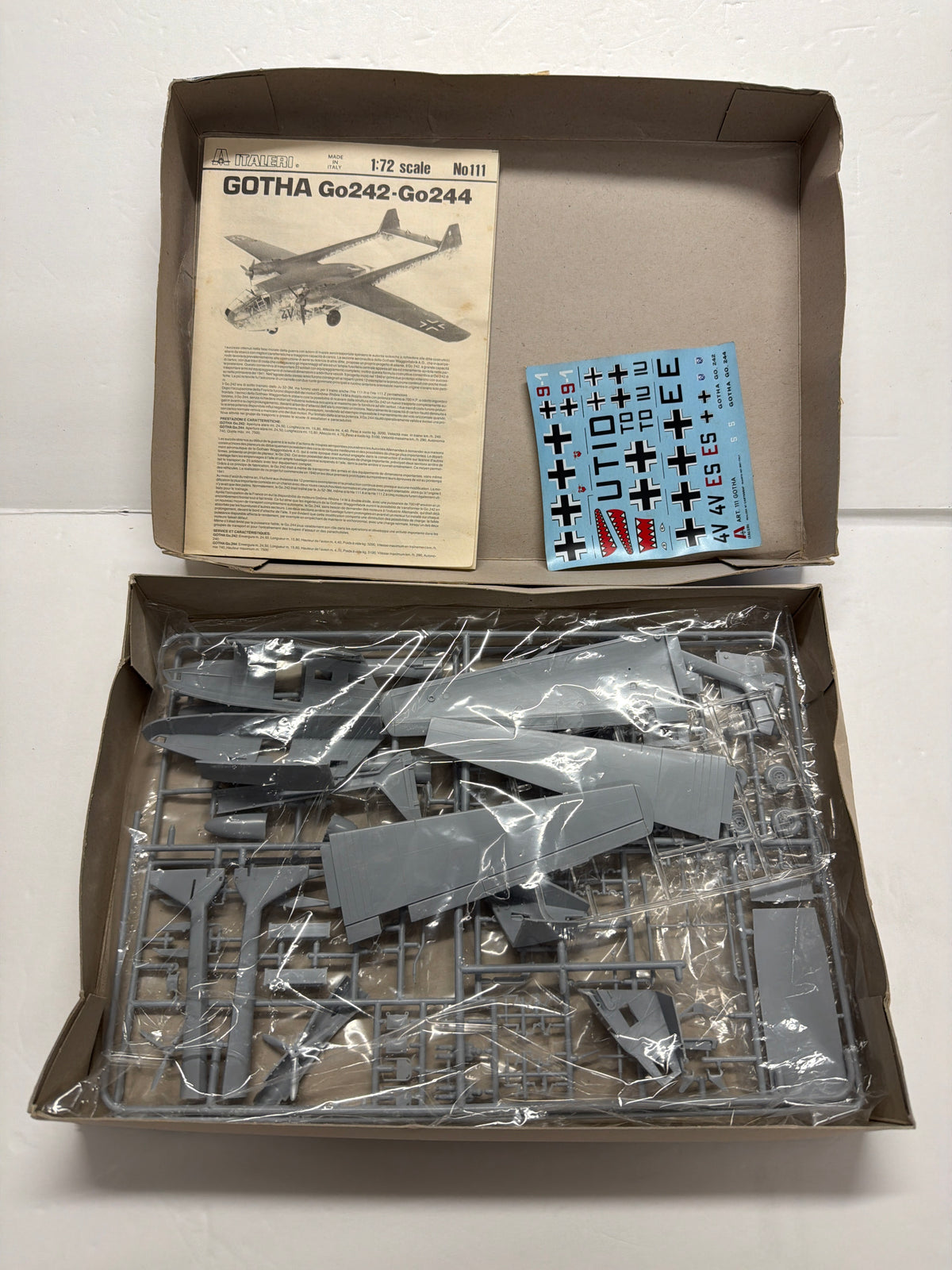 Italeri Gotha Go 242/244 1:72 Plastic Model Kit