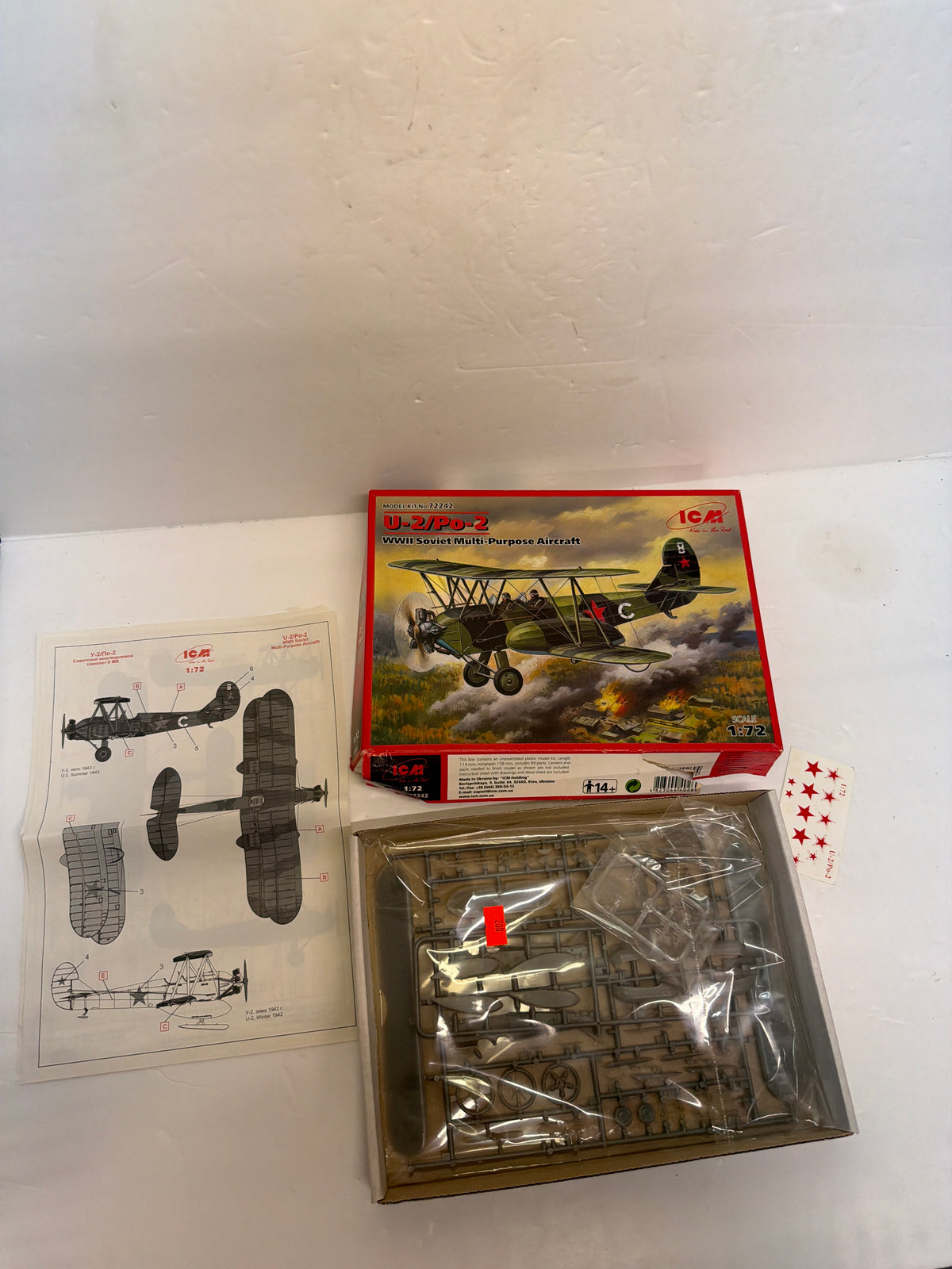 ICM 72242 U-2 / Po-2WS WWII Soviet Multi-Purpose Aircraft — 1:72 Plastic model aircraft kit
