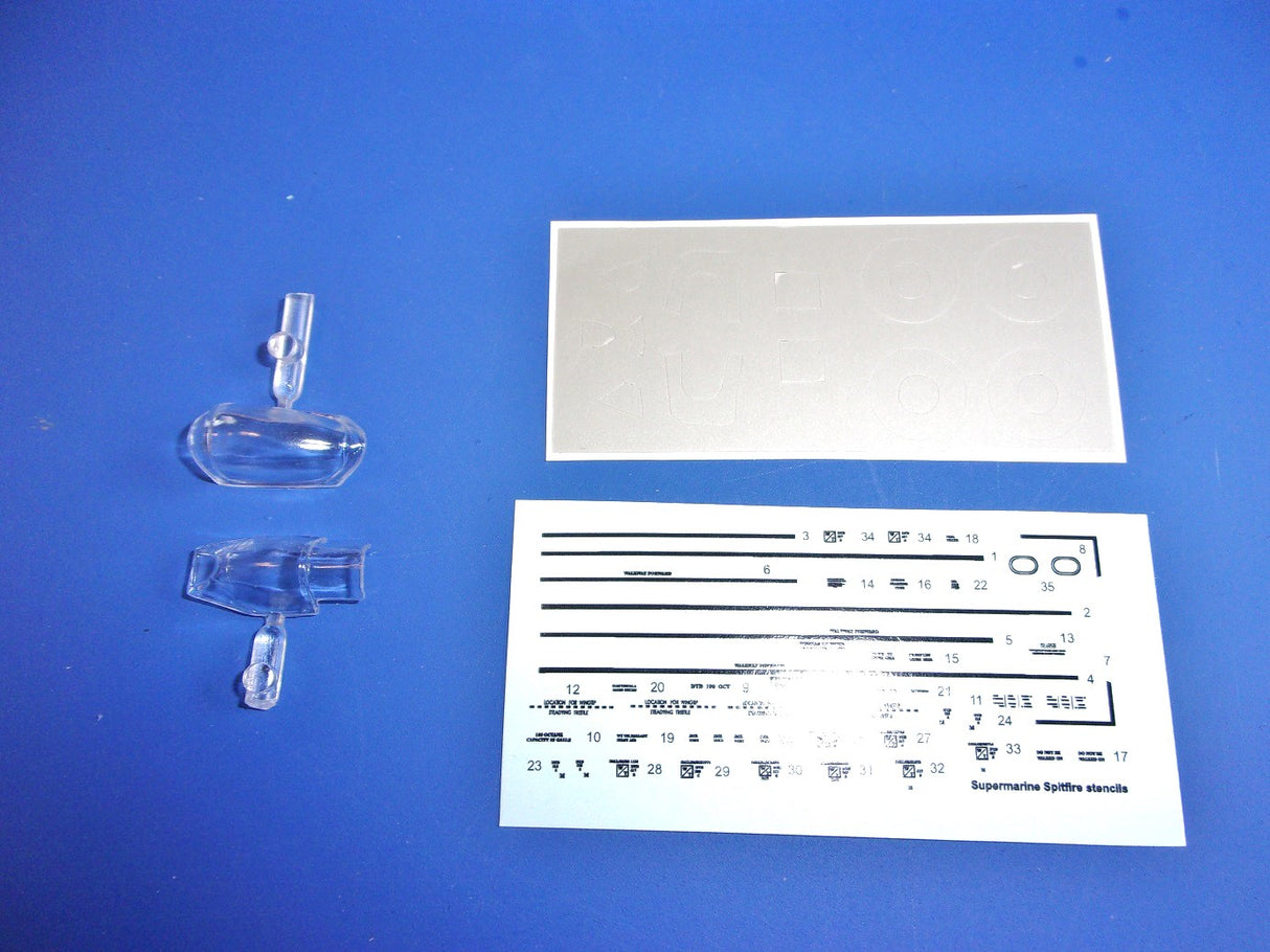 AZ Model 1/72 Supermarine Spitfire Tr.9 - Air Show Kit 7207