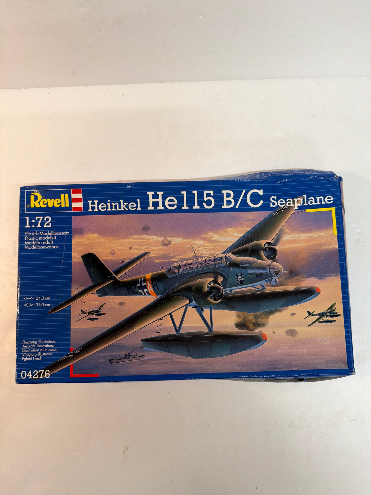 Revell Plastic aircraft kit Heinkel HE115 B/C Seaplane 04276 Opened but complete
