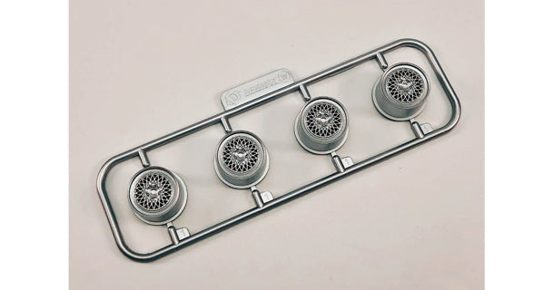 Beemax 1/24 BMW M3 E30 tour de corse Winner 1987 Kit BX24029