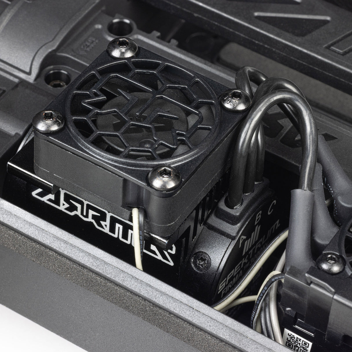 Arrma 1/16 MINI KRATON 3S DSC 4X4 RTR with Batt/Charg Red/Blue - Pre Order - Expected mid March