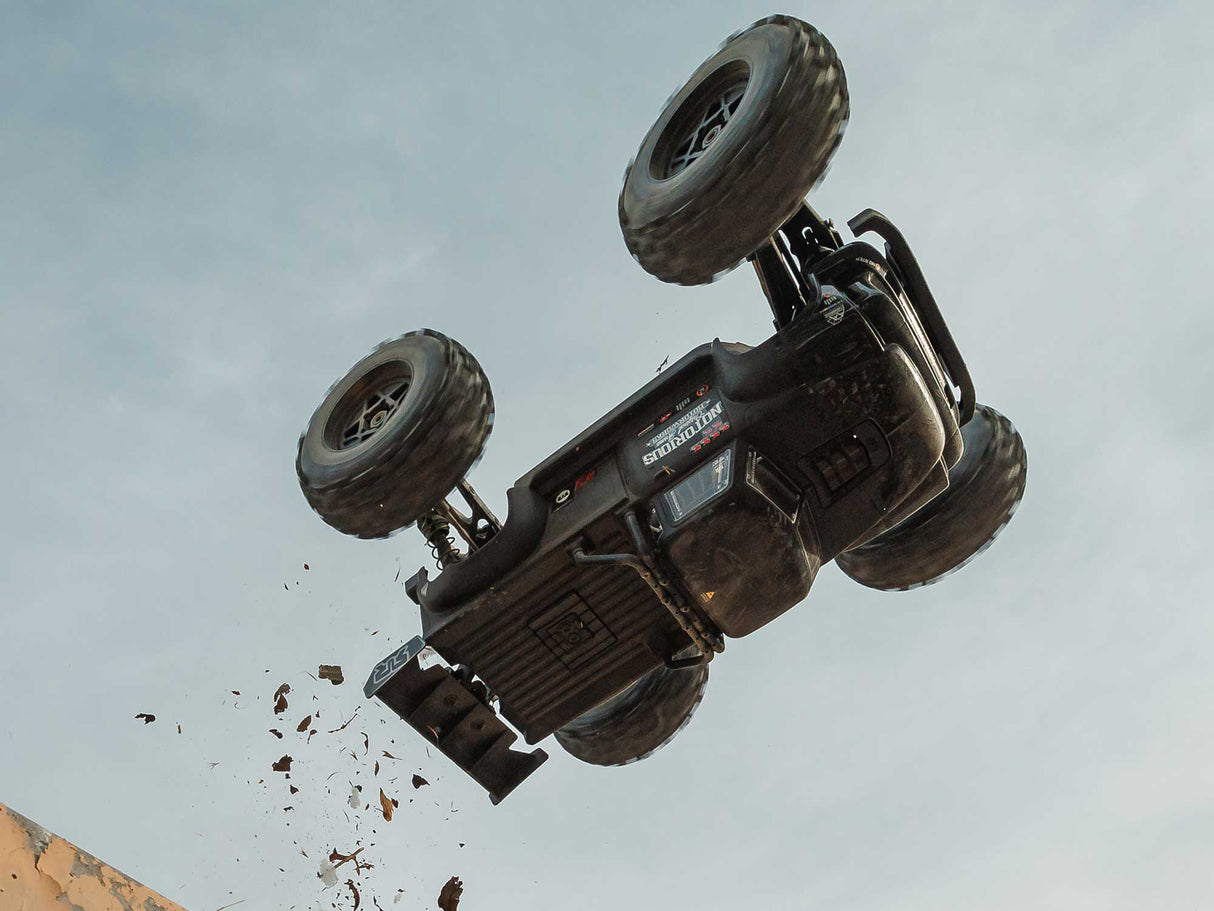 Arrma 1/8 NOTORIOUS 6S V6 4X4 BLX Stunt Truck RTR - Black