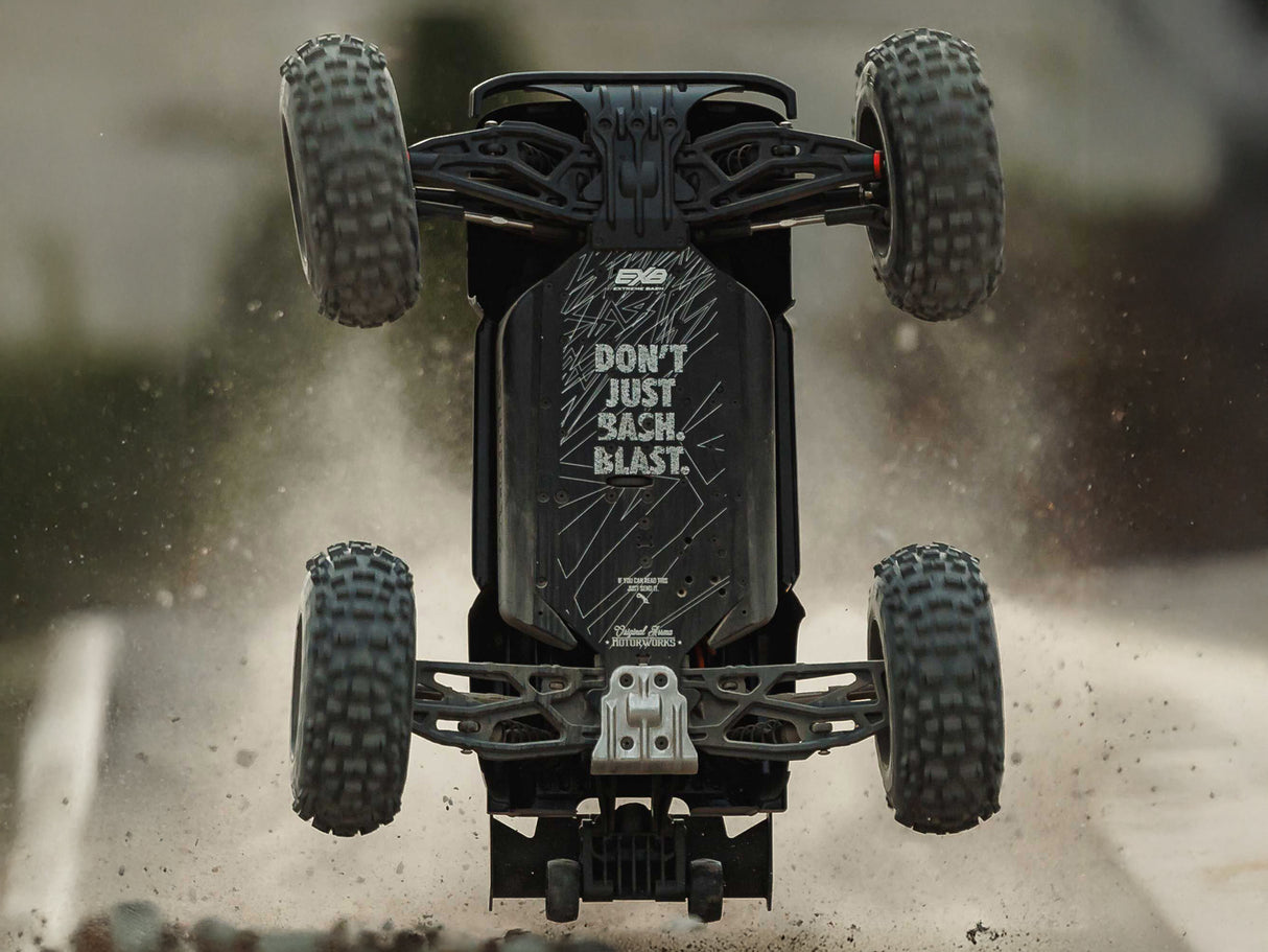 Arrma 1/8 NOTORIOUS 6S V6 4X4 BLX Stunt Truck RTR - Black