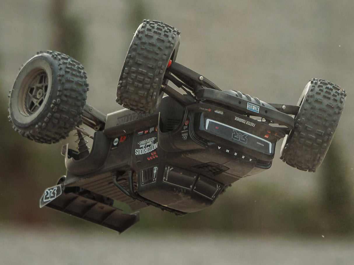 Arrma 1/8 NOTORIOUS 6S V6 4X4 BLX Stunt Truck RTR - Black