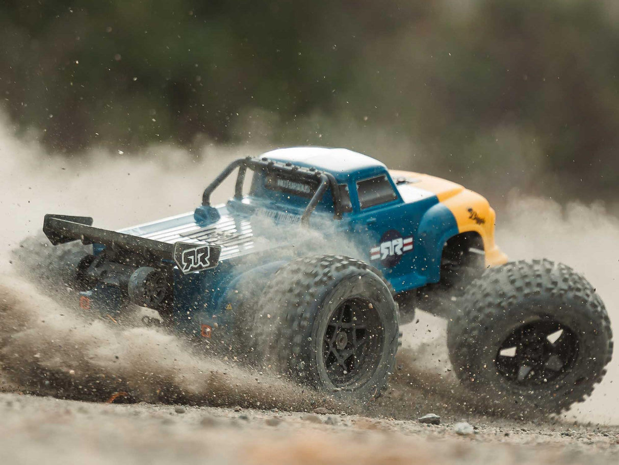 Arrma 1/8 NOTORIOUS 6S V6 4X4 BLX Stunt Truck RTR - Blue