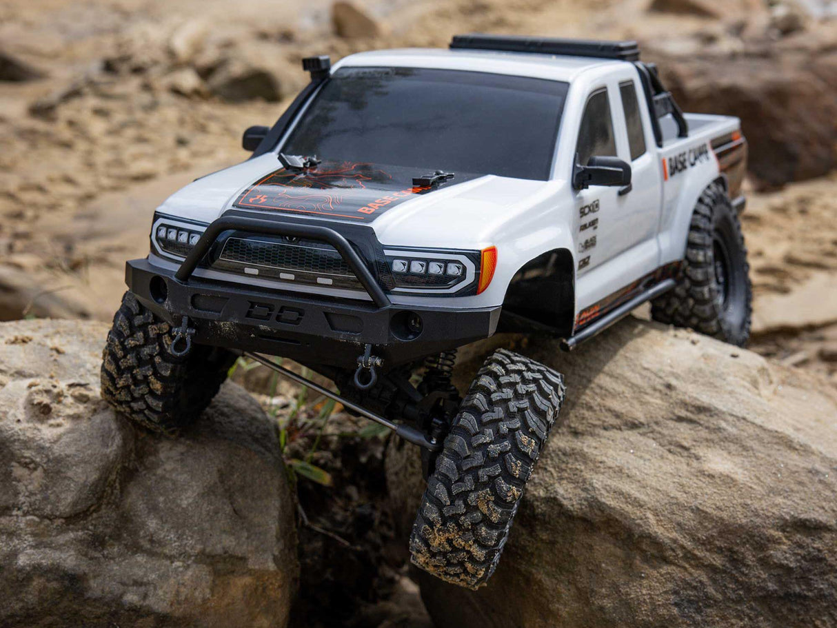 Axial 1/10 SCX10 III Base Camp 4X4 Rock Crawler RTR White