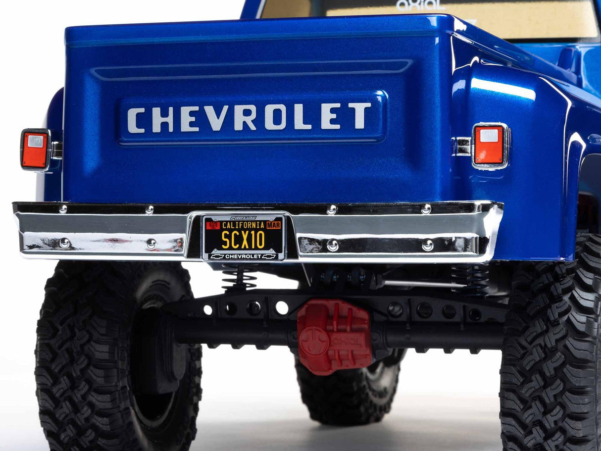 Axial 1/10 SCX10 III Base Camp 1982 Chevy K10 4X4 - Ready to Run - Blue