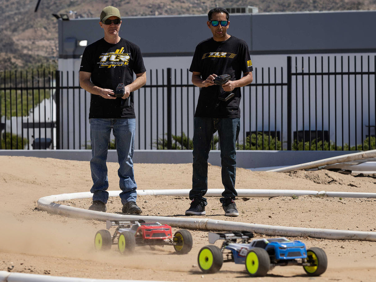 Losi 1/8 8IGHT-XTE 4WD Sensored Brushless Racing Truggy RTR