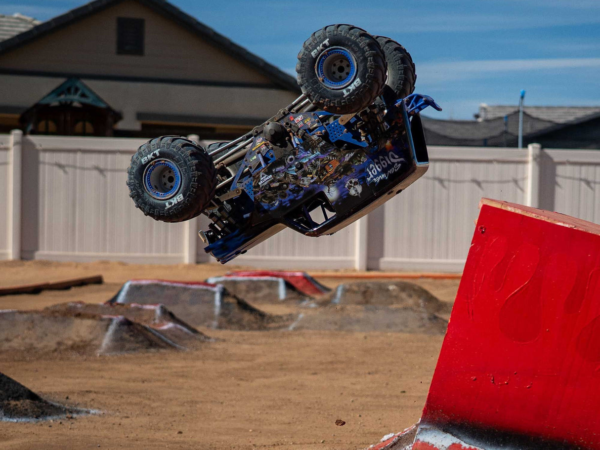 Losi 1/8 Son-Uva Digger 4WD Solid Axle Monster Truck - Ready to Run