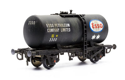 ESSO TANK WAGONS 20 TONNE