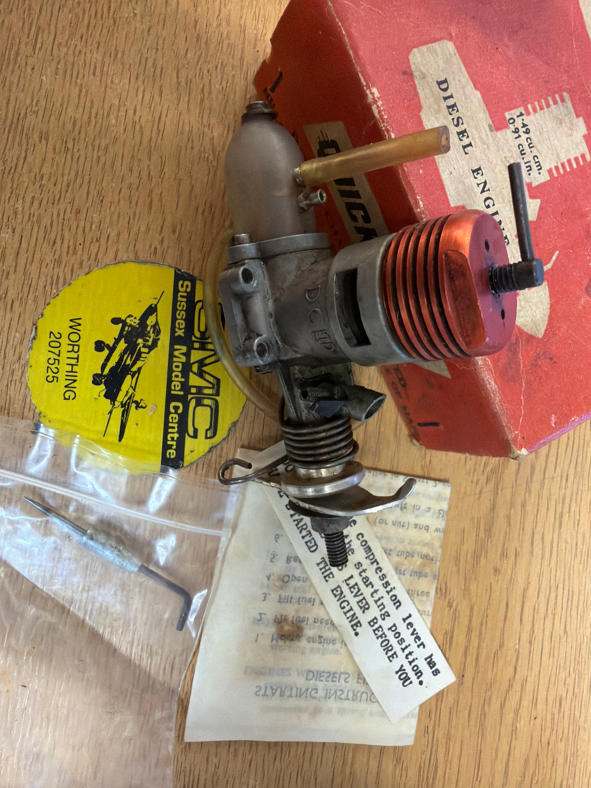 DC Sabre 1.49 CU . CM In Box Vintage Model Engine Diesel Second Hand (Box 109)