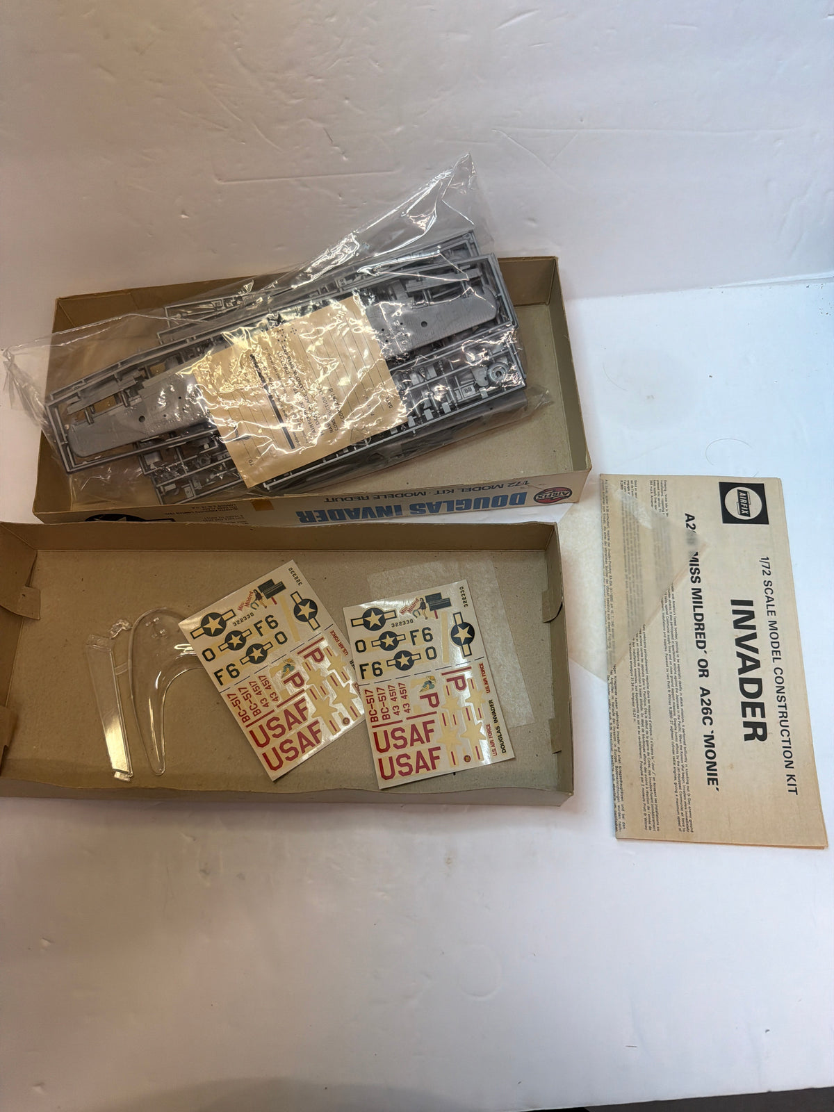 Airfix Douglas A-26 Invader B/C 1/72 591 / 05011-5 Plastic Model Kit Vintage