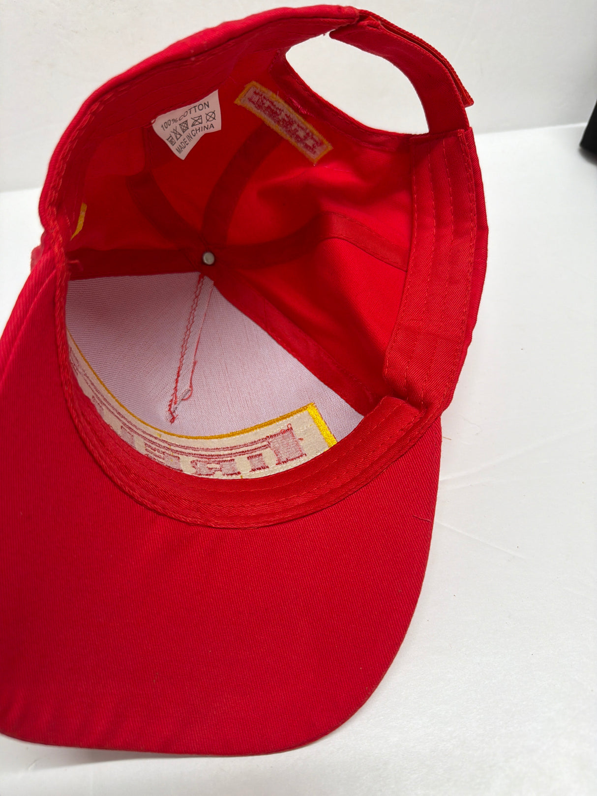 Pirelli Red Baseball Cap Yellow / Red Logo (second hand)