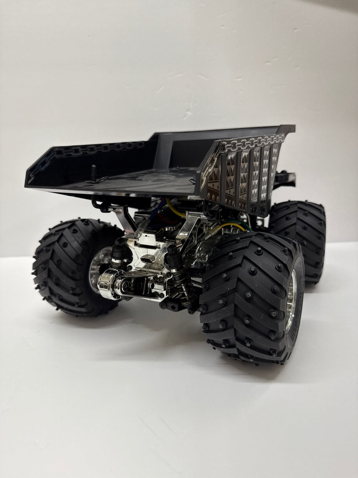 Tamiya Metal Dump Truck 47329 - PRE-BUILT