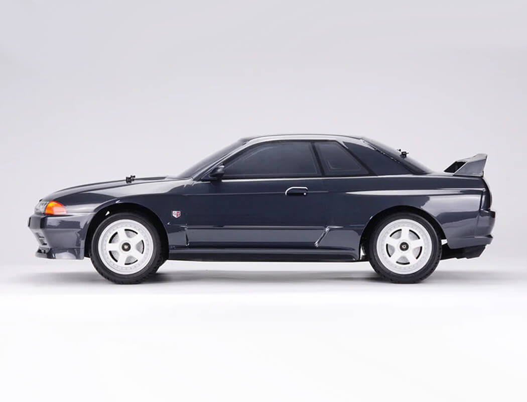 CARISMA M48S NISSAN SKYLINE GT-R (R32) 1/8 BRUSHLESS RTR