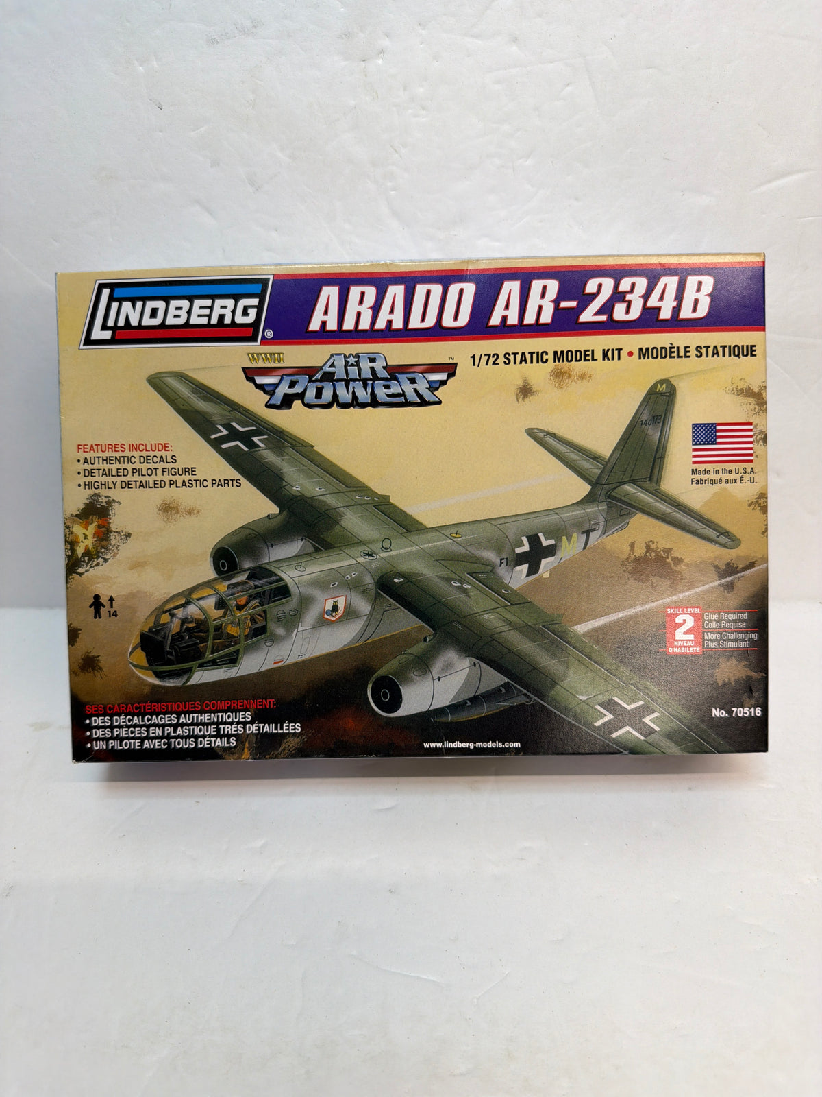 Plastic model aircraft kit Lindberg 70516 Arado Ar 234B Blitz — 1:72