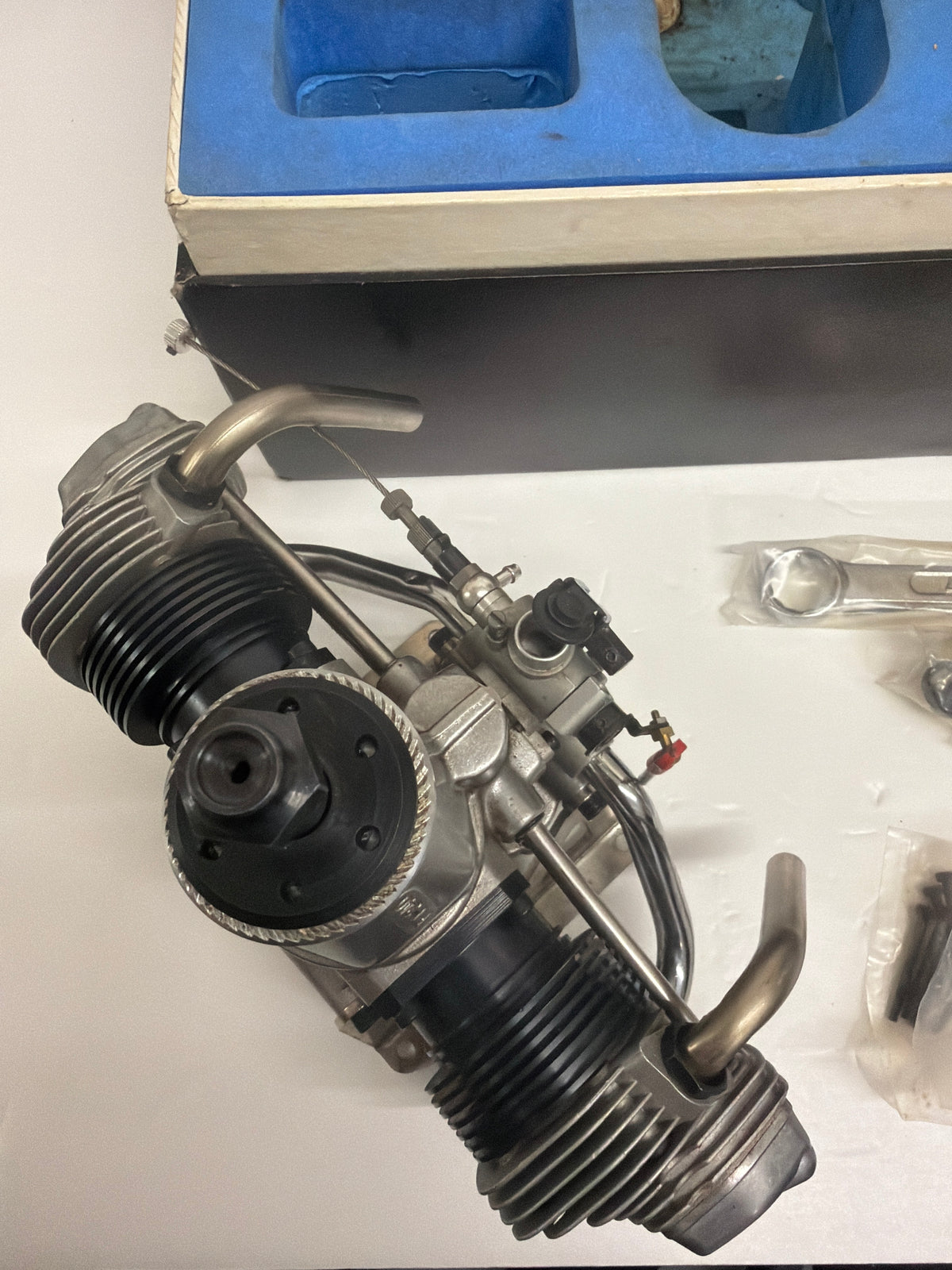 O.S. OS Engine FT-240 SUPER Gemini 240 4C 4-Stroke Flat Twin 40cc Second Hand