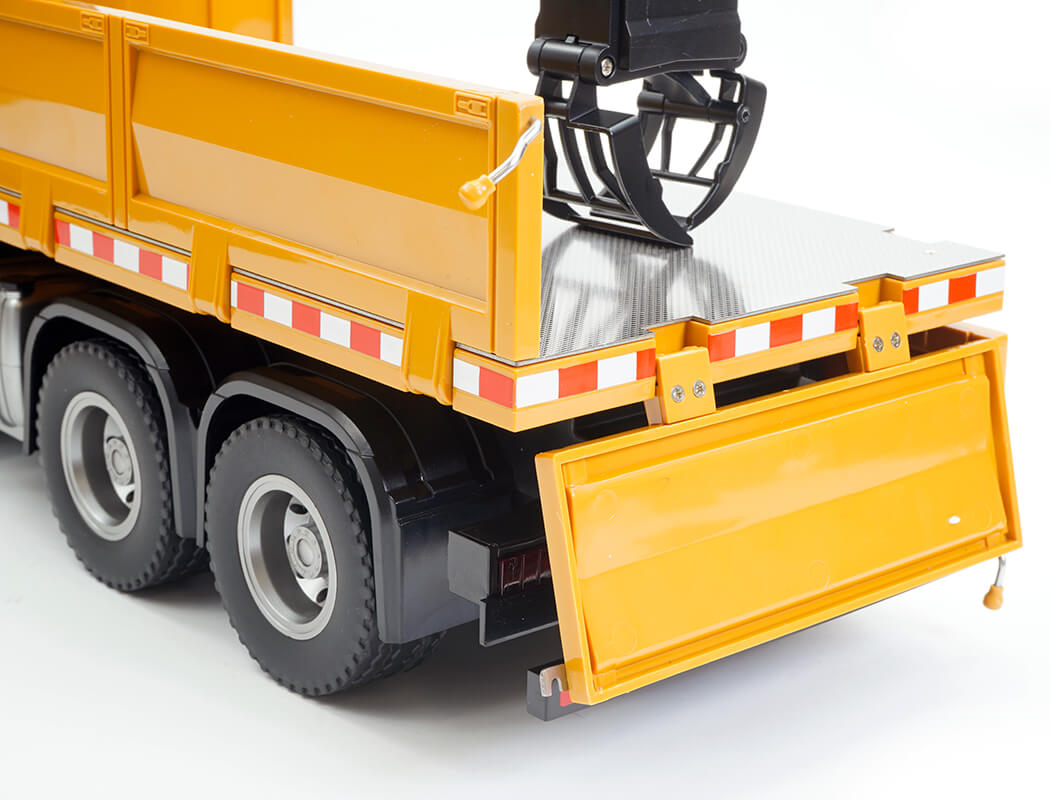 HUINA 1:14 RC TIMBER GRAB 2.4G 8-WHEELER DUMP TRUCK