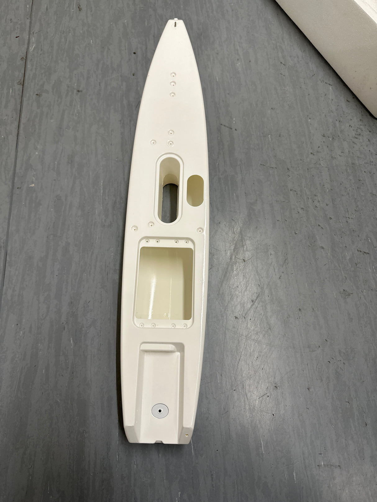 Joysway Yacht Complete replacement Hull Dragon Force 2014 V5 (STR1) JY880543 - White