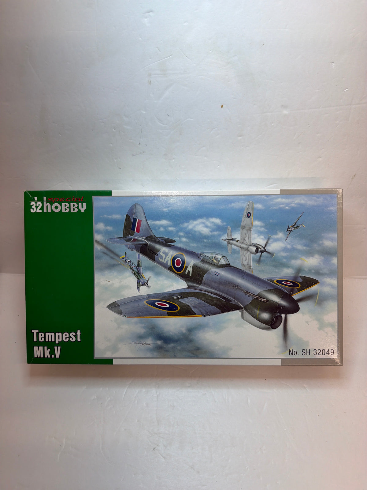 Special Hobby Plastic Model Kit Hawker Tempest Mk.V — 1:32