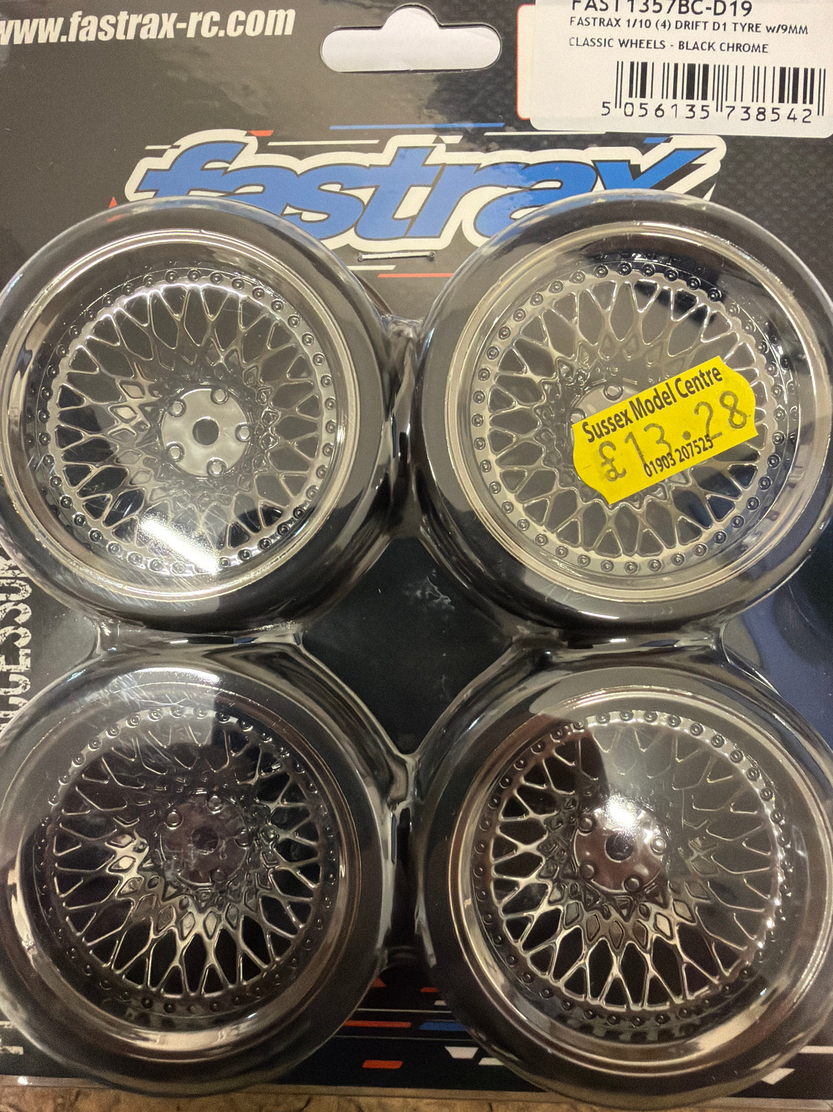 FASTRAX 1/10 (4) DRIFT D1 TYREw/9MM CLASSIC WHEELS-BK CHROME