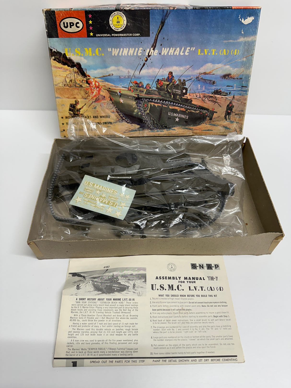 UPC Tank Model of U.S.M.C Winnie the Whale L.v.T (A) (4) 1:40 57-200 Original model Kit