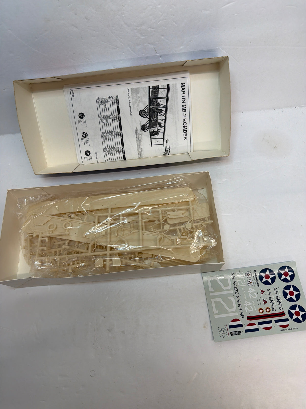 Glencoe Models 05001 Martin MB-2 Bomber / NBS-1 — 1:74 Plastic model aircraft kit