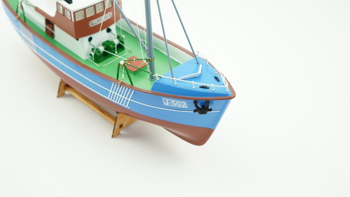 Billing Boats 1:60 Progress Kit - plastic hull 461035 (B240)