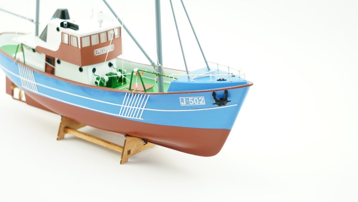 Billing Boats 1:60 Progress Kit - plastic hull 461035 (B240)
