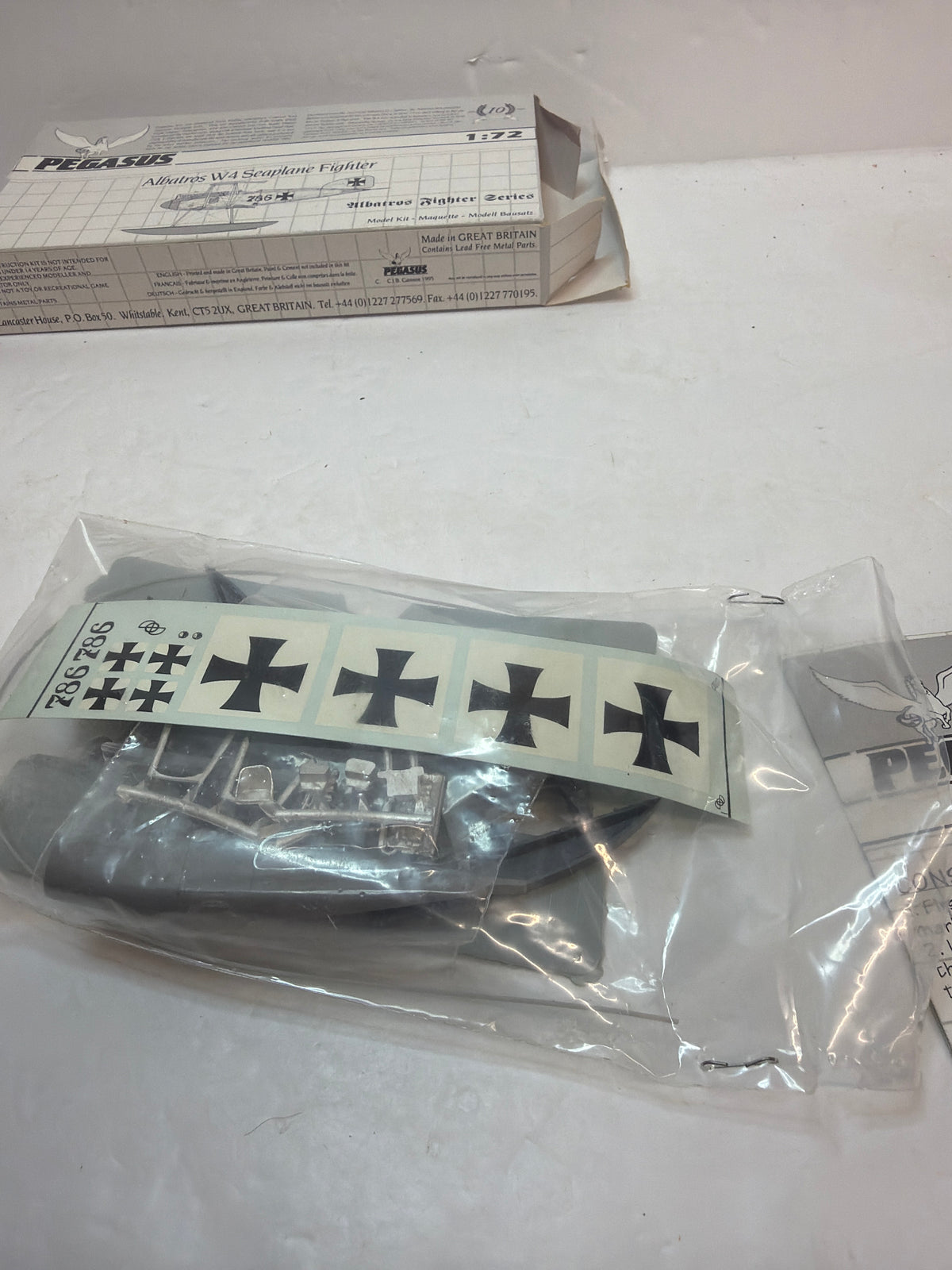 Pegasus Albatros W.4 Seaplane Fighter 1/72 Plastic model Kit Vintage