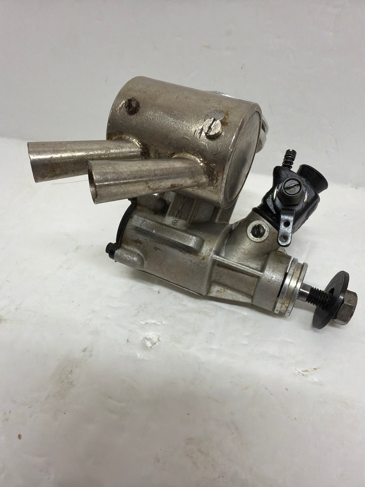 Irvine 20 ? 2-Stroke Glow Engine R/C Aircraft Engine – Second hand (Box 162)