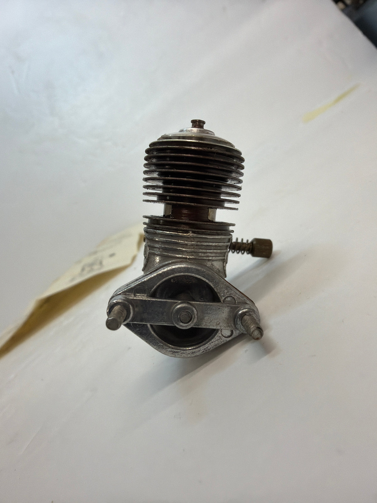 Holland Hornet 051 2-Stroke Glow Engine R/C Aircraft Engine – new Second hand (Box 162)